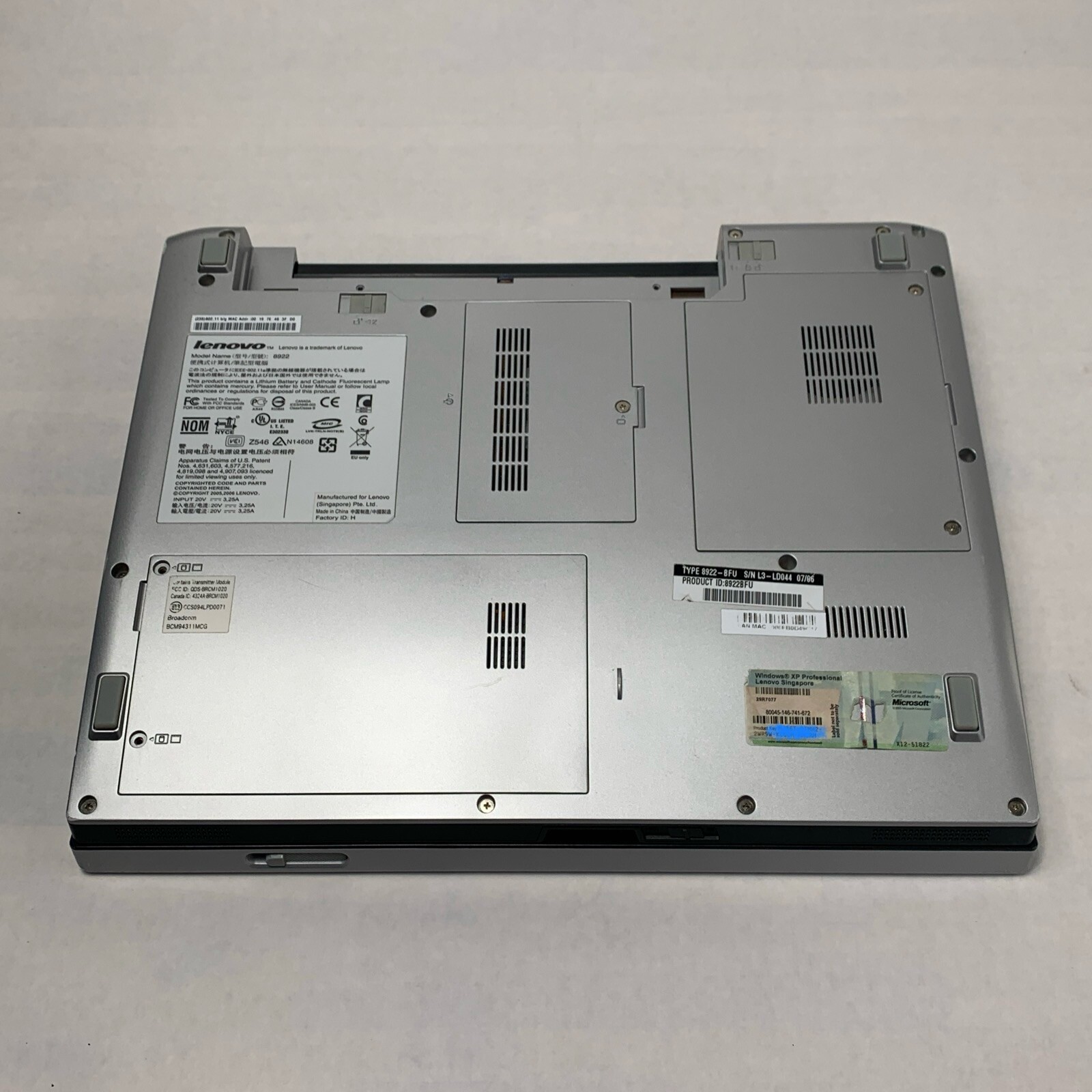 Lenovo 3000 C200 Intel Pentium T2060 1.60GHz 1GB RAM 15″ No Battery No HDD No OS