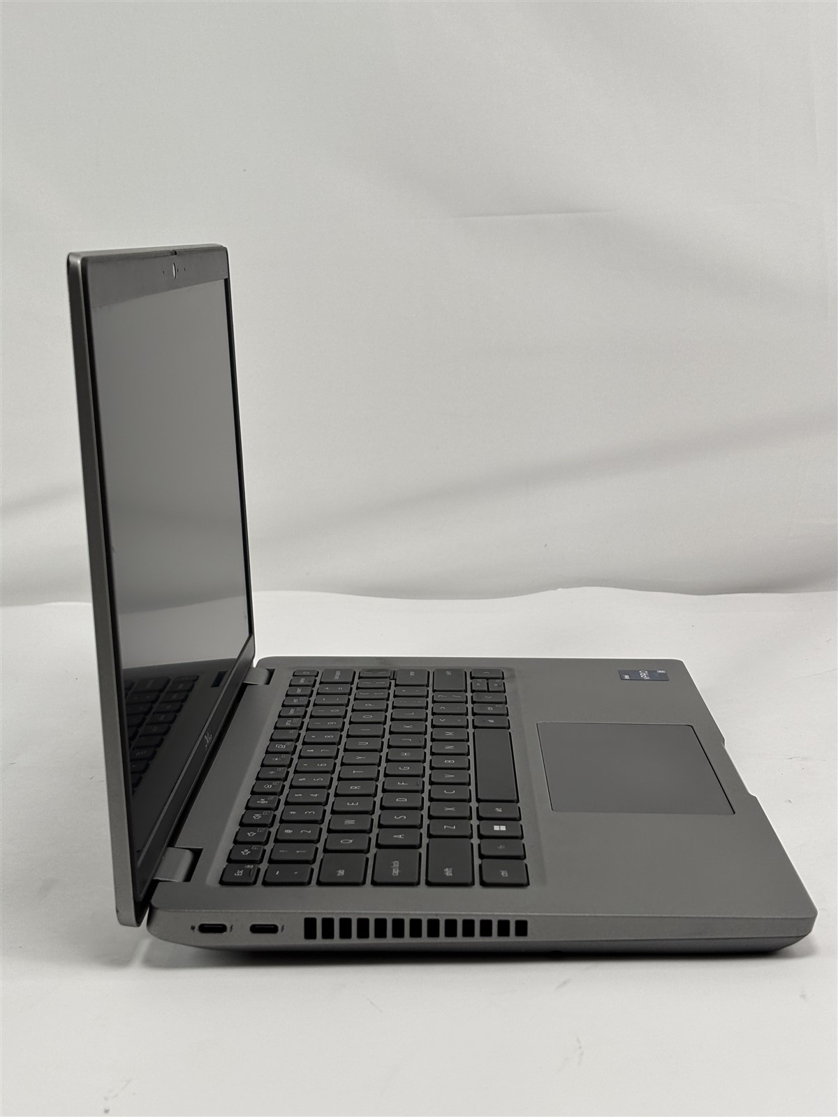 Dell Latitude 5431 14″ 16GB 256GB SSD Intel Core i7-1270P Business Laptop