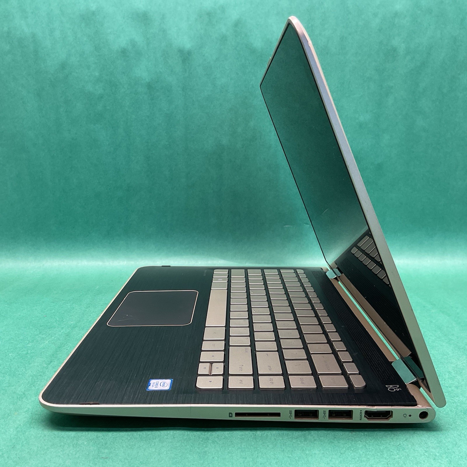 HP Pavilion x360 m3 13.3″ FHD Touch i5-7200U 2.5GHz 8GB RAM 256GB SSD Win11H