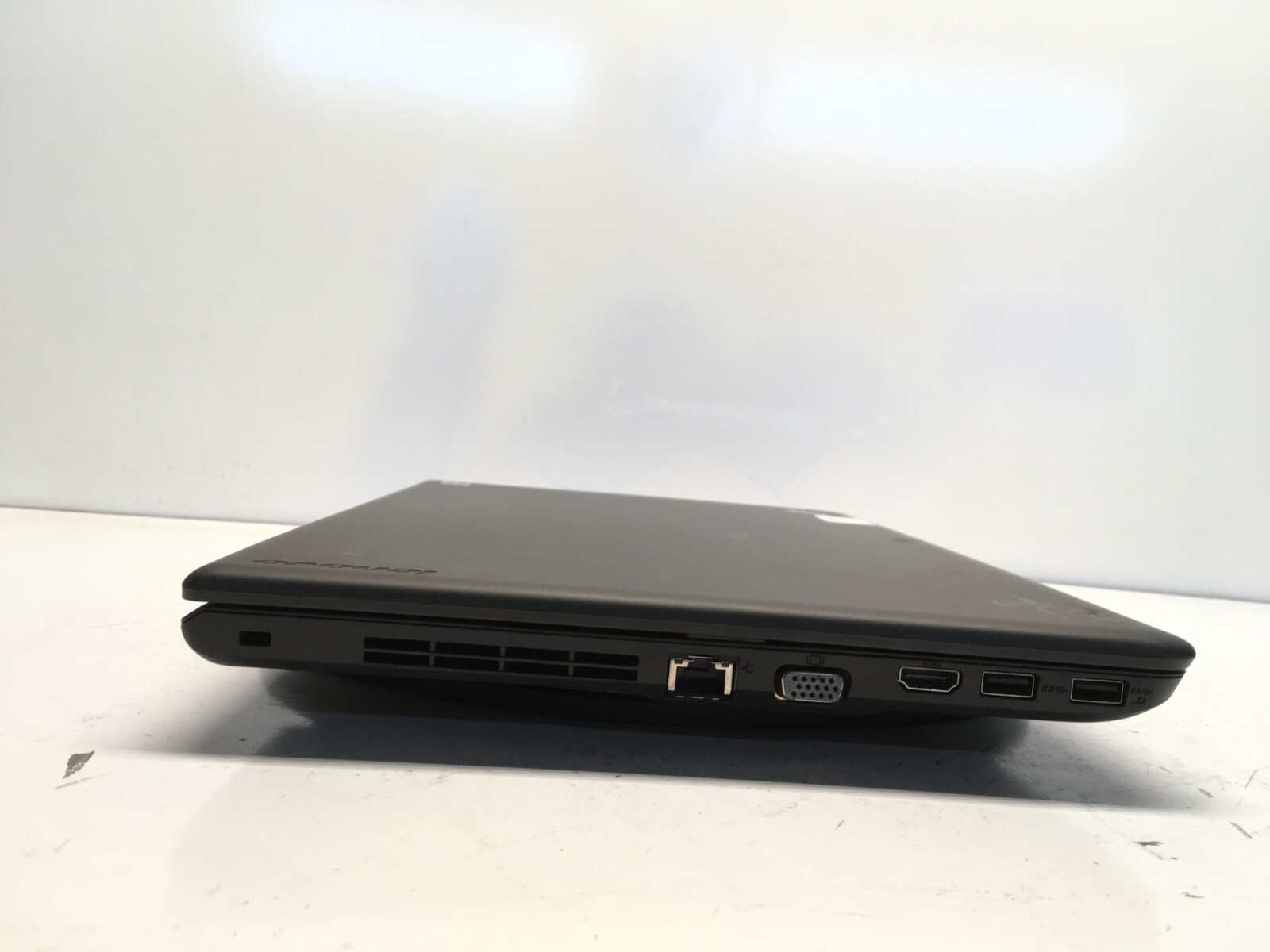 Lenovo ThinkPad E550 Intel i3-4005U 1.7GHz 4 GB NO HDD