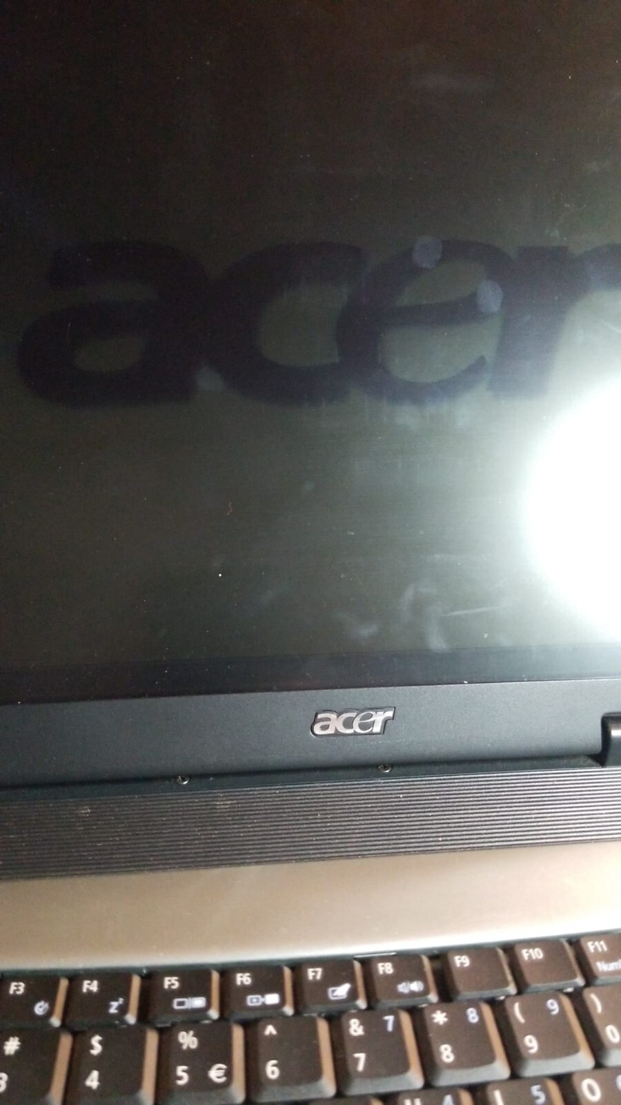 Acer TravelMate 2300 2304LCi 15″ Celeron M 1.3GHz 256MB RAM No HDD Boots To BIOS