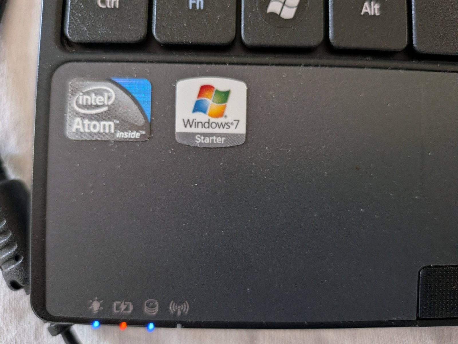 Acer Aspire One Blue D255E Laptop Atom N455 1GB RAM 250GB HD Windows 7 Works!