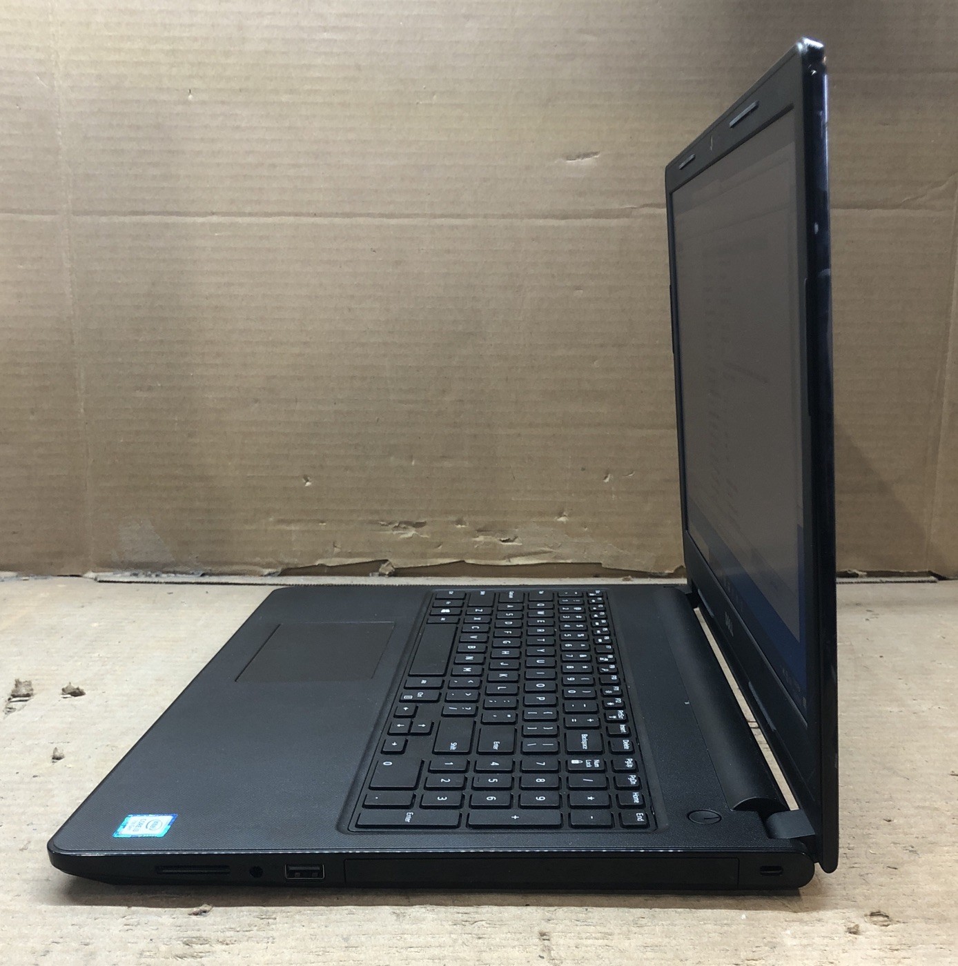 Dell Inspiron 3567, Intel Core i3-7130U @2.70 GHz, 8GB RAM, 1TB HDD, W10 INSTALL