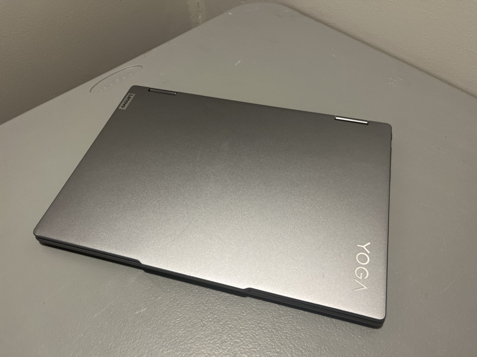 Lenovo Yoga 7 2-in-1 14AHP9 14″ Ryzen 5 8640HS 3.5GHz 8GB RAM 512GB SSD