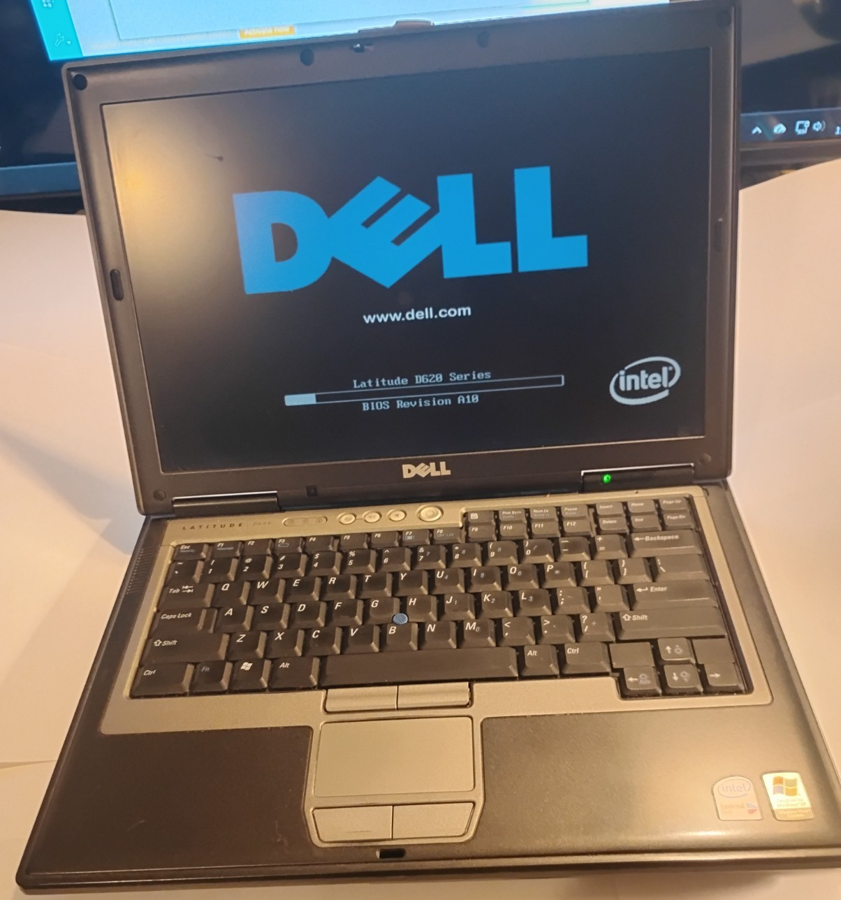 Dell/Latitude D620/Win XP SP3/256GB SSD/4GB RAM/Core 2 Duo 2.16GHz/WiFi/DVD+-RW