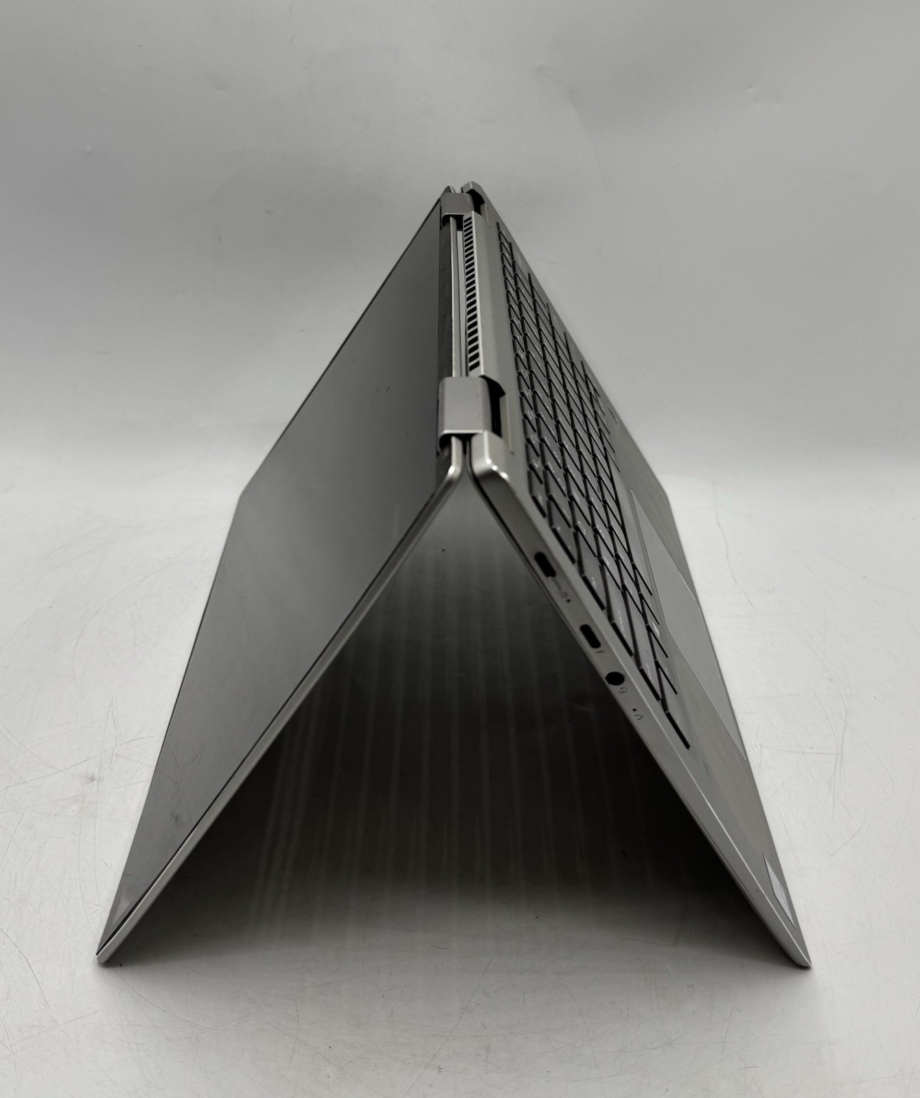 Lenovo Yoga 720-13IKB – 13.3″ Touchscreen Laptop – Intel Core i5-8250U