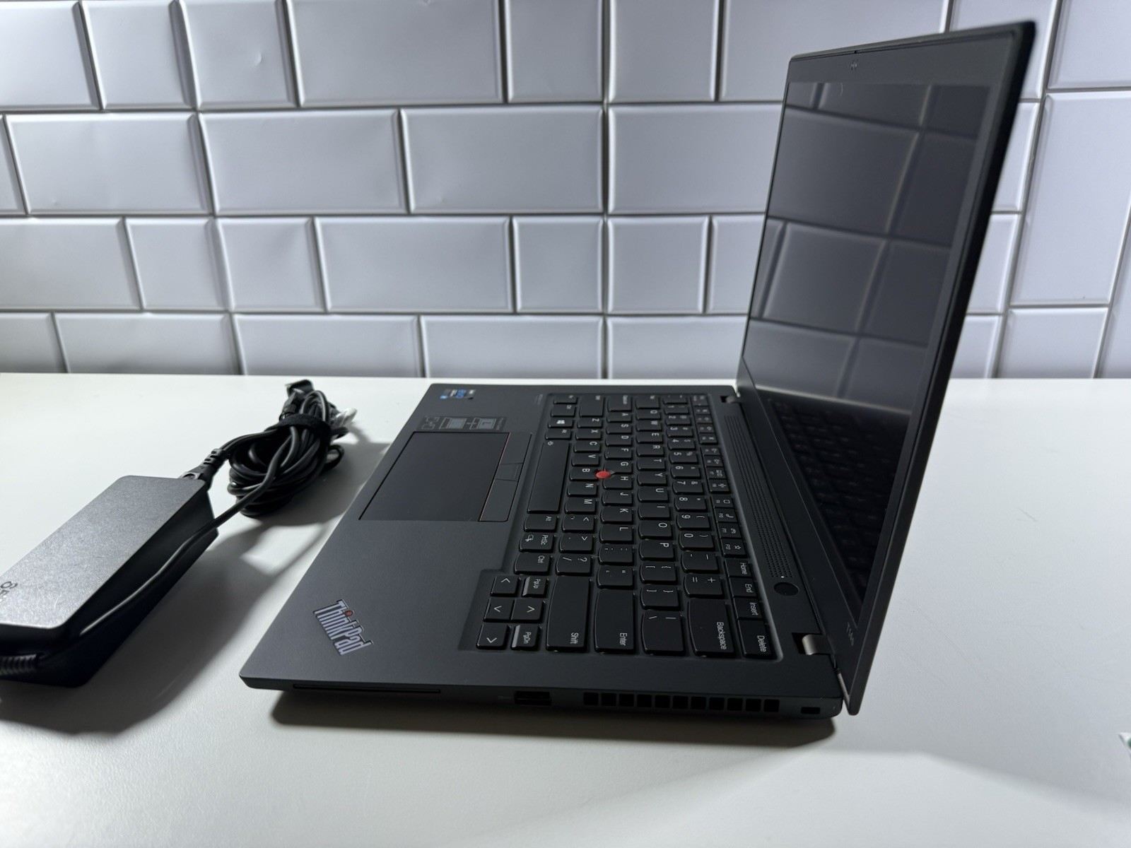 Lenovo ThinkPad T14s Gen 2 i7-1185G7 32GB 14″ FHD 1920×1080 512GB WWAN 4G Touch