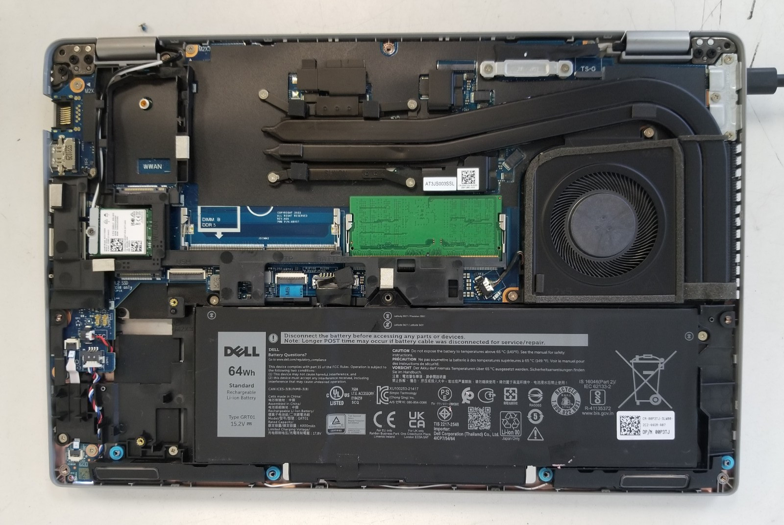 Dell Latitude 5431 14″ Intel i7-1270P 16GB DDR5 NO HDD NO OS/ FREE DELIVERY