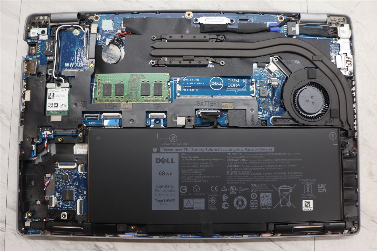 Dell Latitude 5410 14″ i5-10310U 1.7GHz 8GB FHD Laptop 1080p w/ Adapter