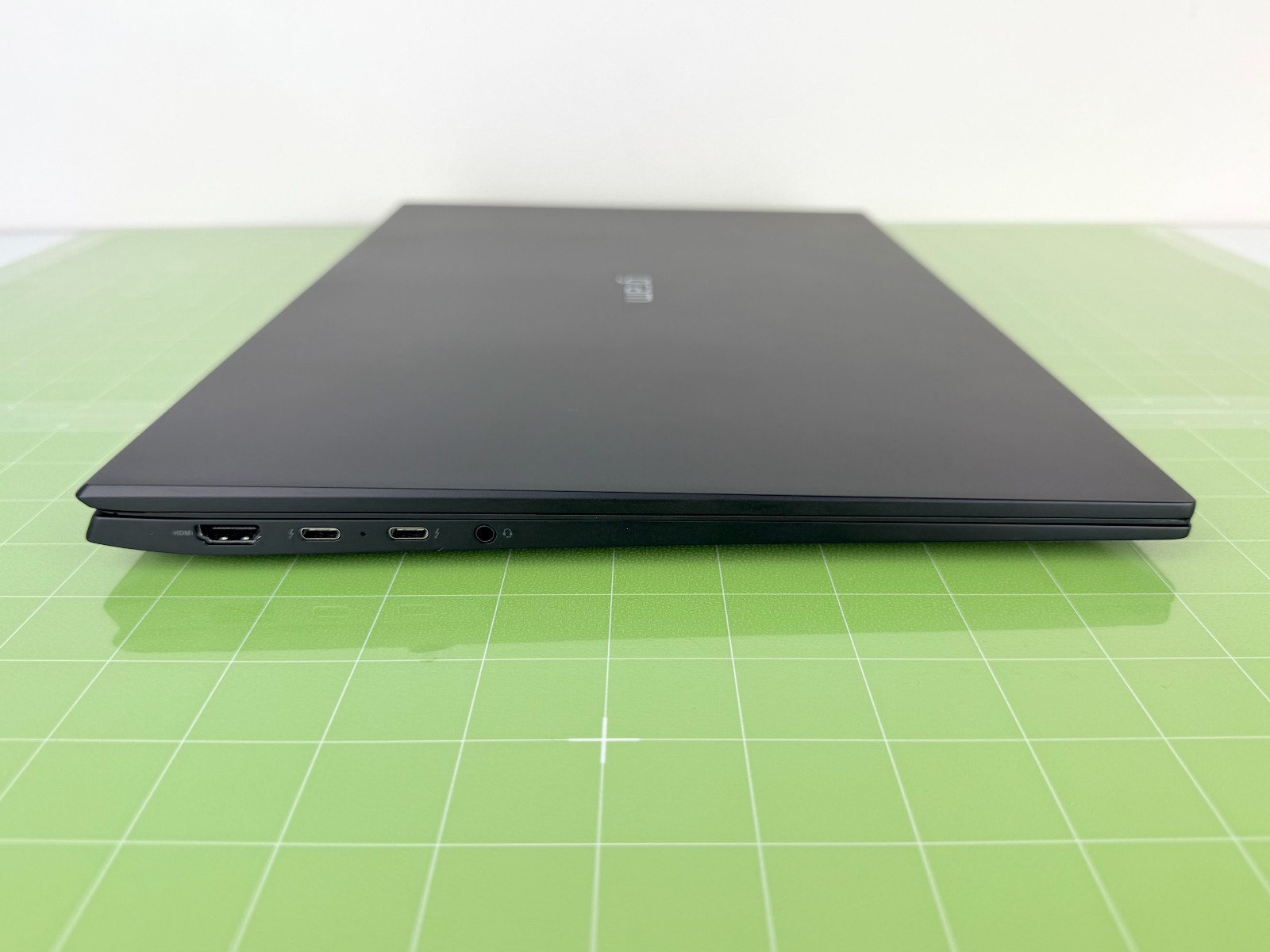 LG gram 17” Ultra lightweight Laptop Intel Evo 12th Gen Core i7 16GB RAM 1TB SSD