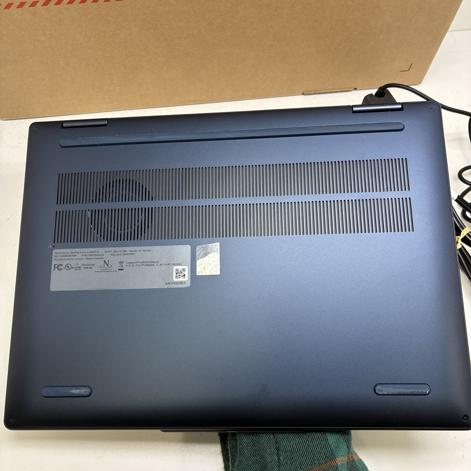 Lenovo IdeaPad 5 2 in 1- 14akp10 14” 16GB Ram 1TB Ryzen AI 5 340 Windows 11 Home