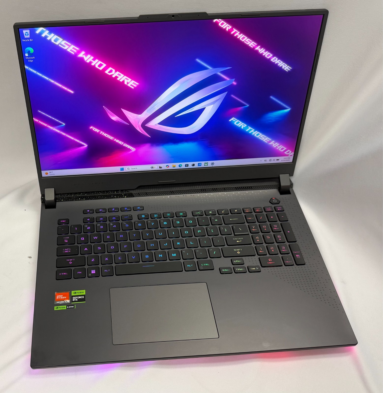 ASUS ROG Strix G713PV 17.3″ WQHD 240Hz Ryzen 9 7945HX 16GB 1TB SSD RTX4060 Win11