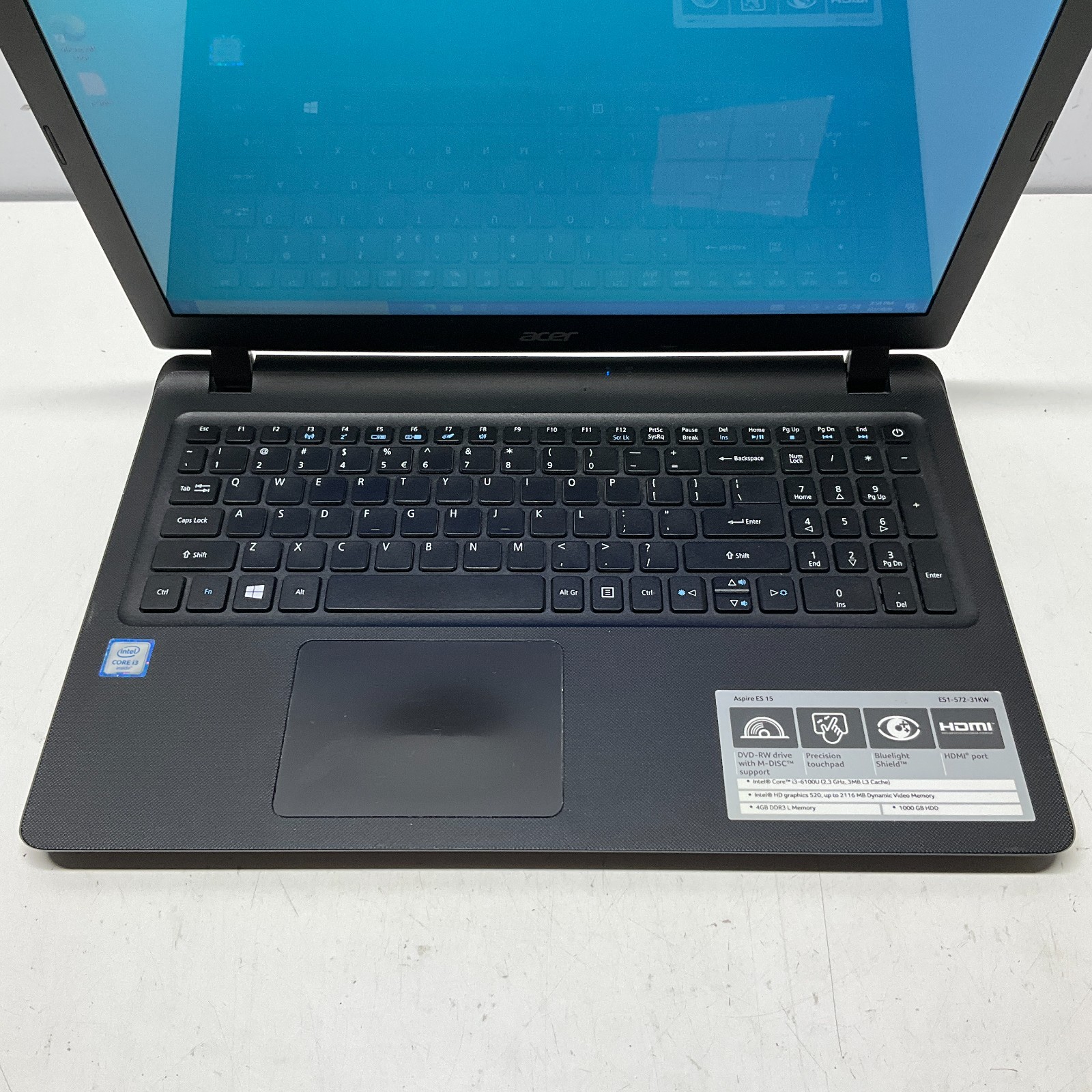 Acer Aspire ES1-572 Laptop Intel Core i3-6100U @ 2.30 GHz 4GB 250GB SSD Win 10