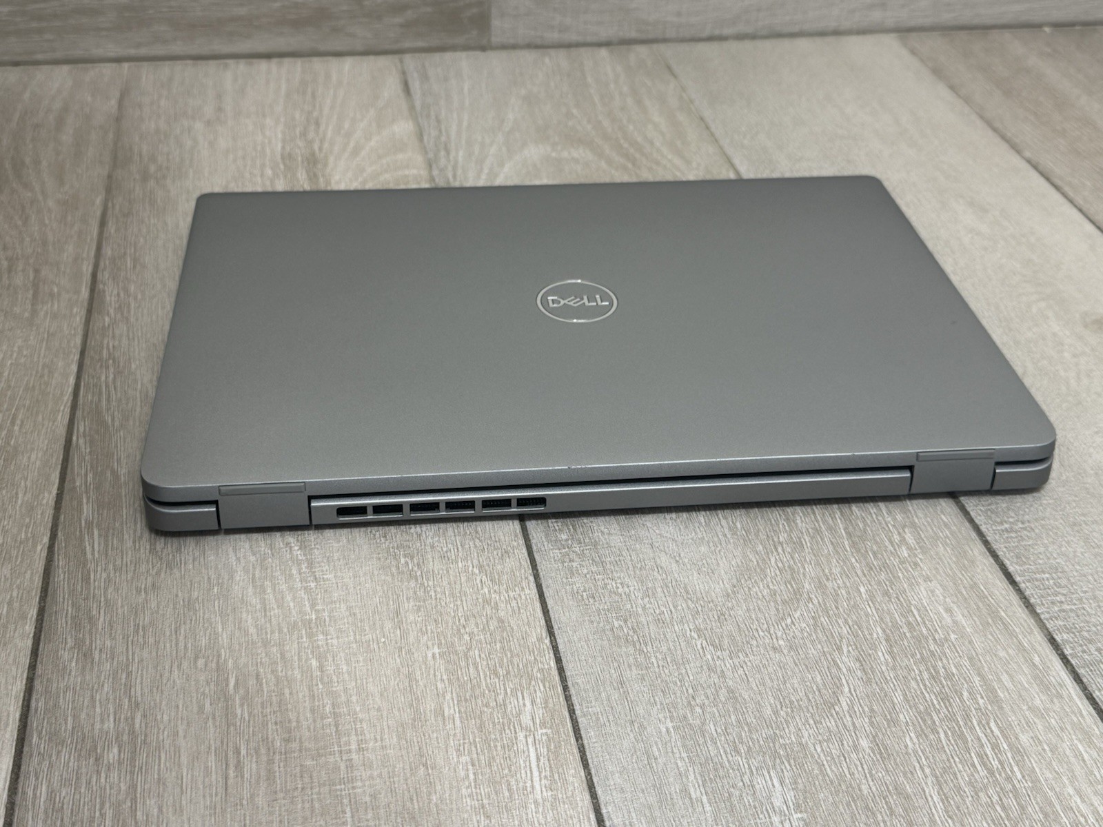 Dell Latitude 3340 13.3″ Core i3-1215U 8GB Ram 256GB SSD Gray Win-11 Laptop