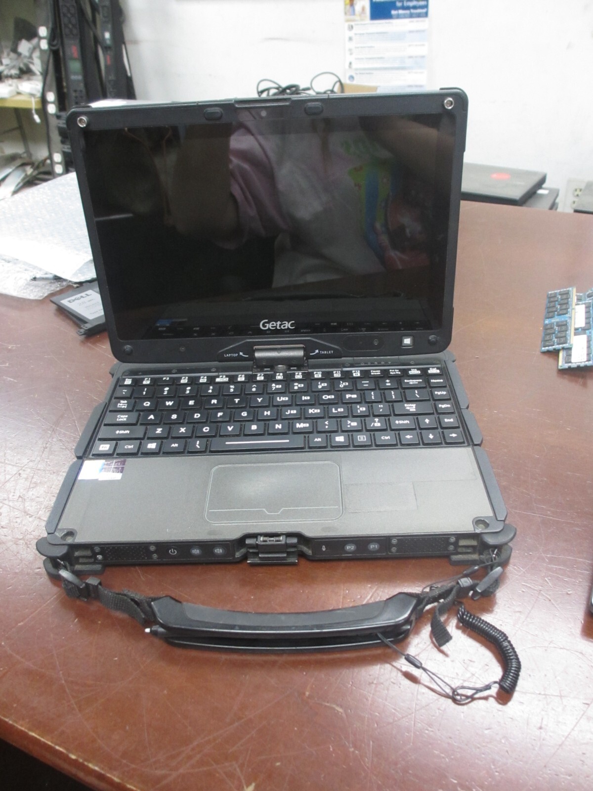 Getac V110 G2 i5 5200U 2.20GHZ 4GB Web-Cam Laptop [NO HDD/CADDY/OS/AC] w/ Pen***