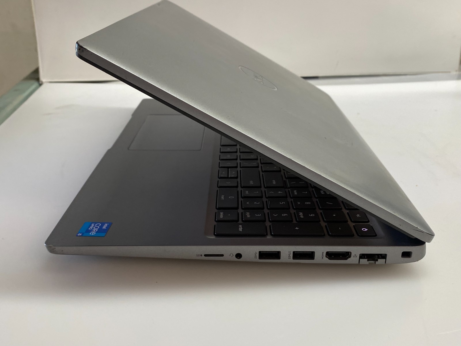 DELL LATITUDE 5520 i5-1145G7@2.60GHz 16GB RAM 256GB SSD NVMe W11P READ*