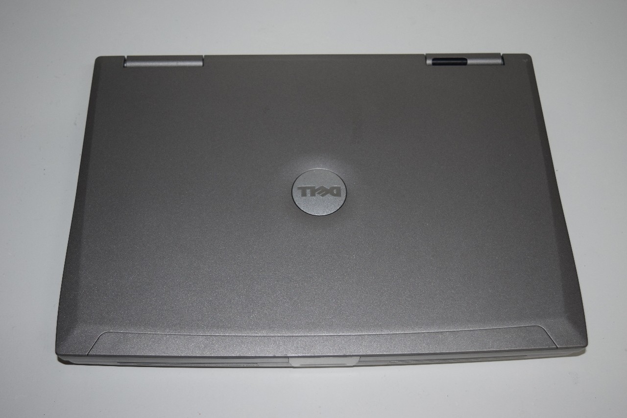 Dell 15″ D810 Laptop Windows XP Pro 32 SP3 – 9 pin Serial Port-RS232-AC Adapter