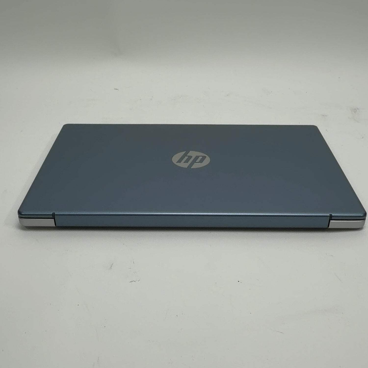HP Laptop 14-EM0002WM 14″ Athlon Silver 7120U 2.4GHz 4GB RAM 128GB SSD