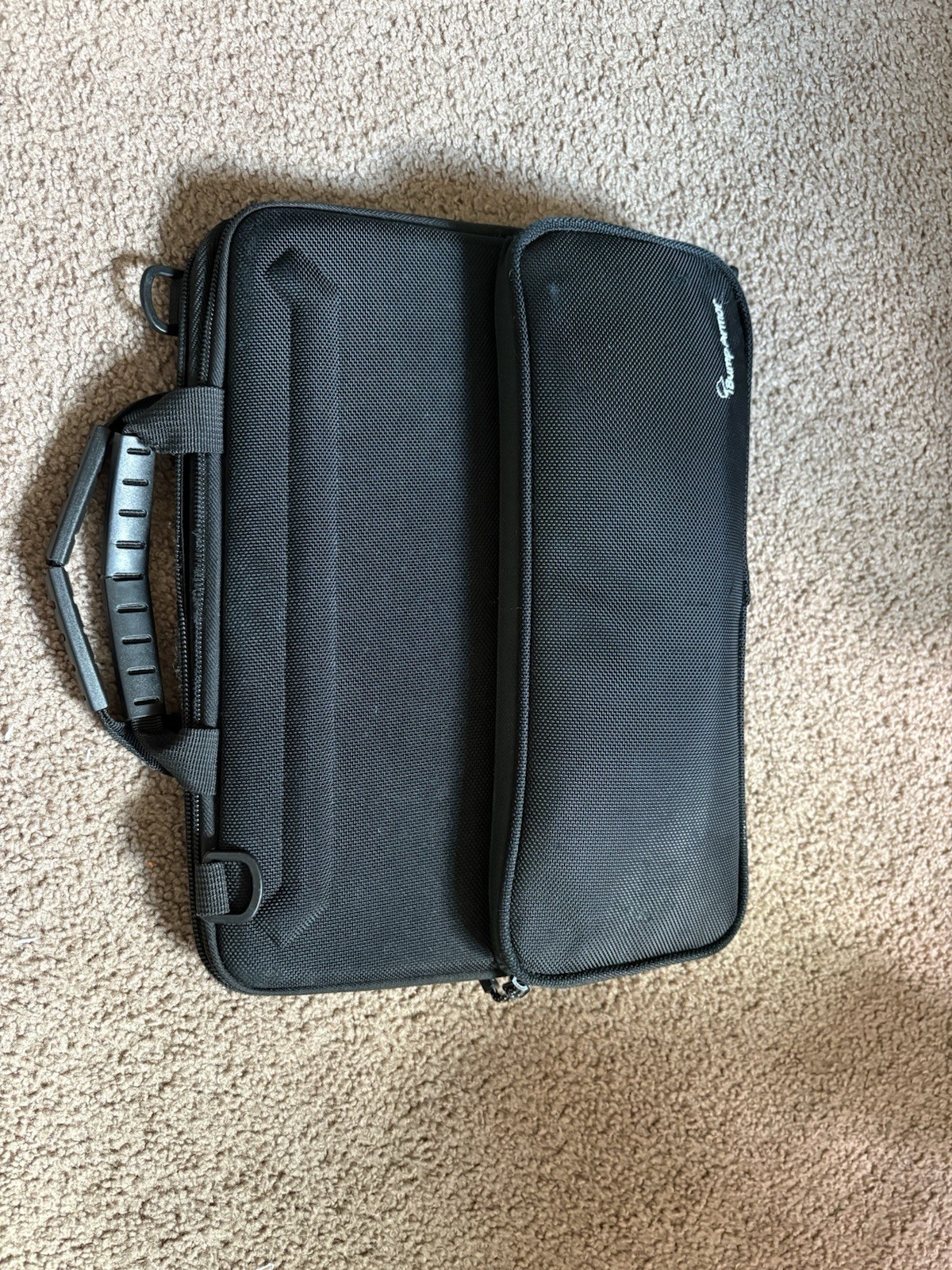 Lenovo 100e Chromebook 2nd Gen MTK 11.6″ (32GB, 4GB RAM) + Charger + Carry Case
