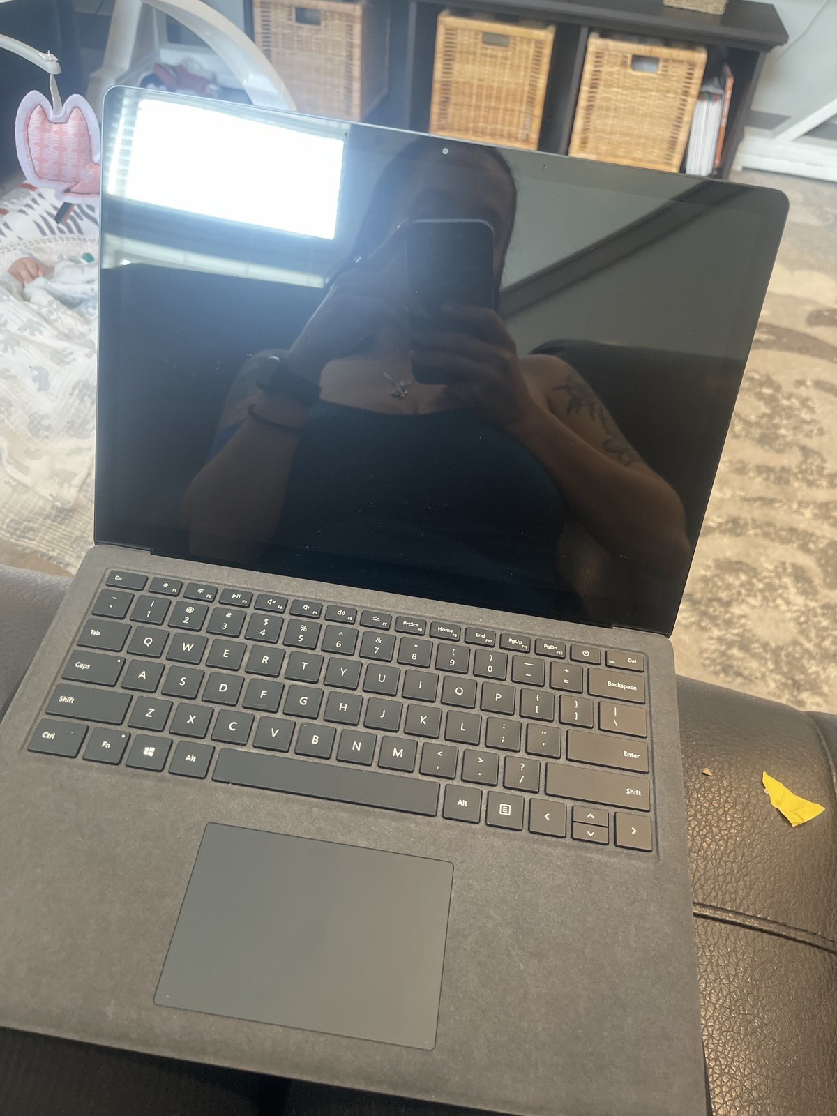 Microsoft Surface Laptop 2 13.5″ QHD Touch I7-8650U 256GB SSD 8GB W10P