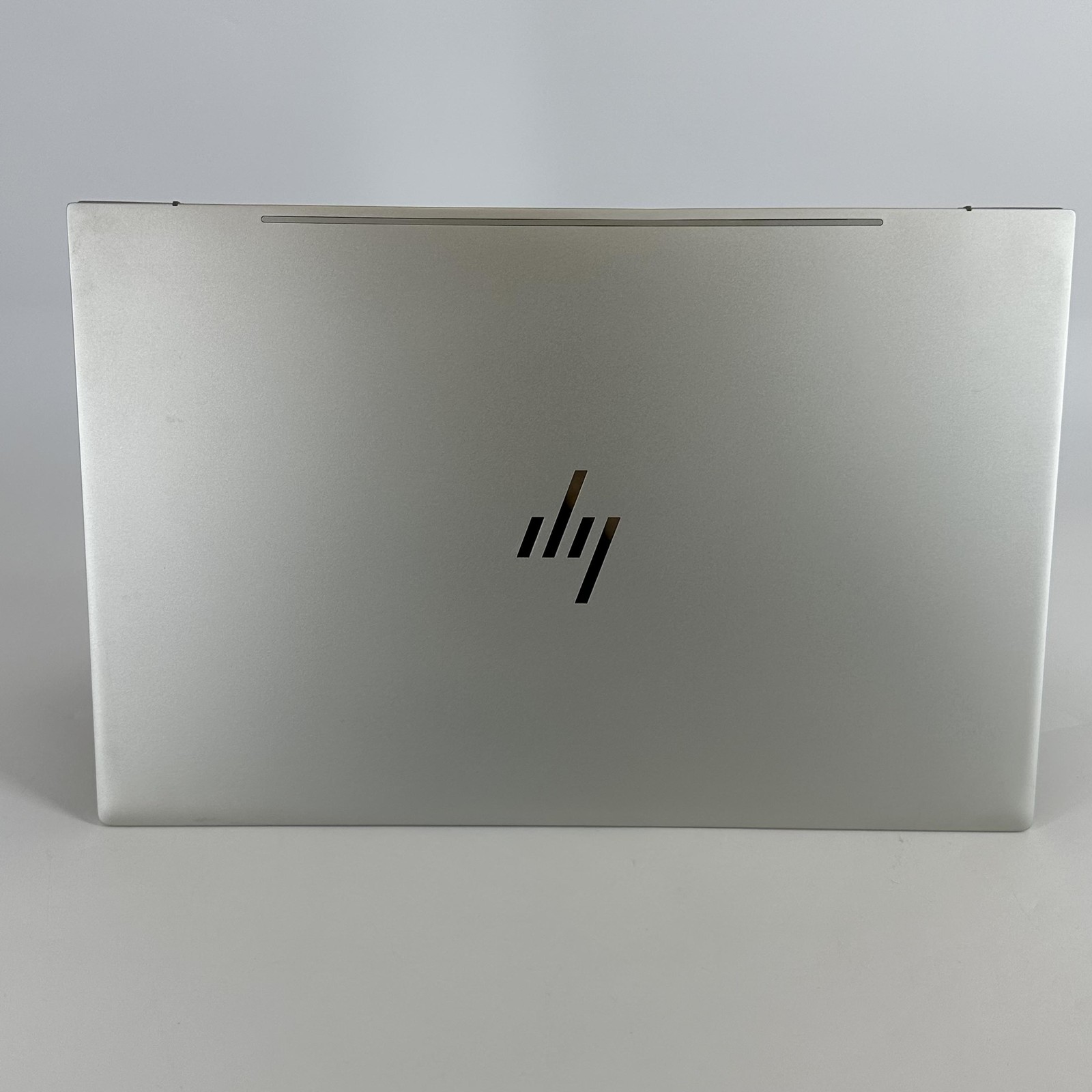 HP Envy 17 2021 Silver FHD i7-1195G7 2.90GHz 16GB 1TB SSD/1TB HDD Very Good