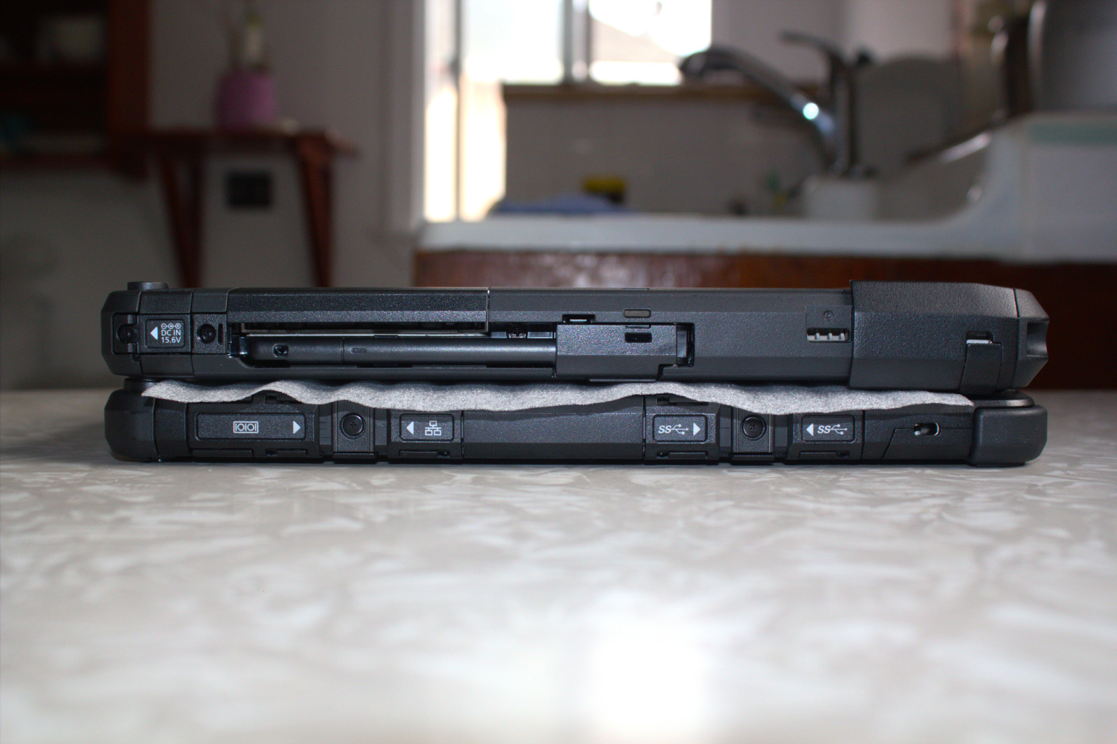 Panasonic Toughbook CF-33 MK4 i7-1370p 1TB SSD 32GB RAM DGPS Keyboard 0 Hours