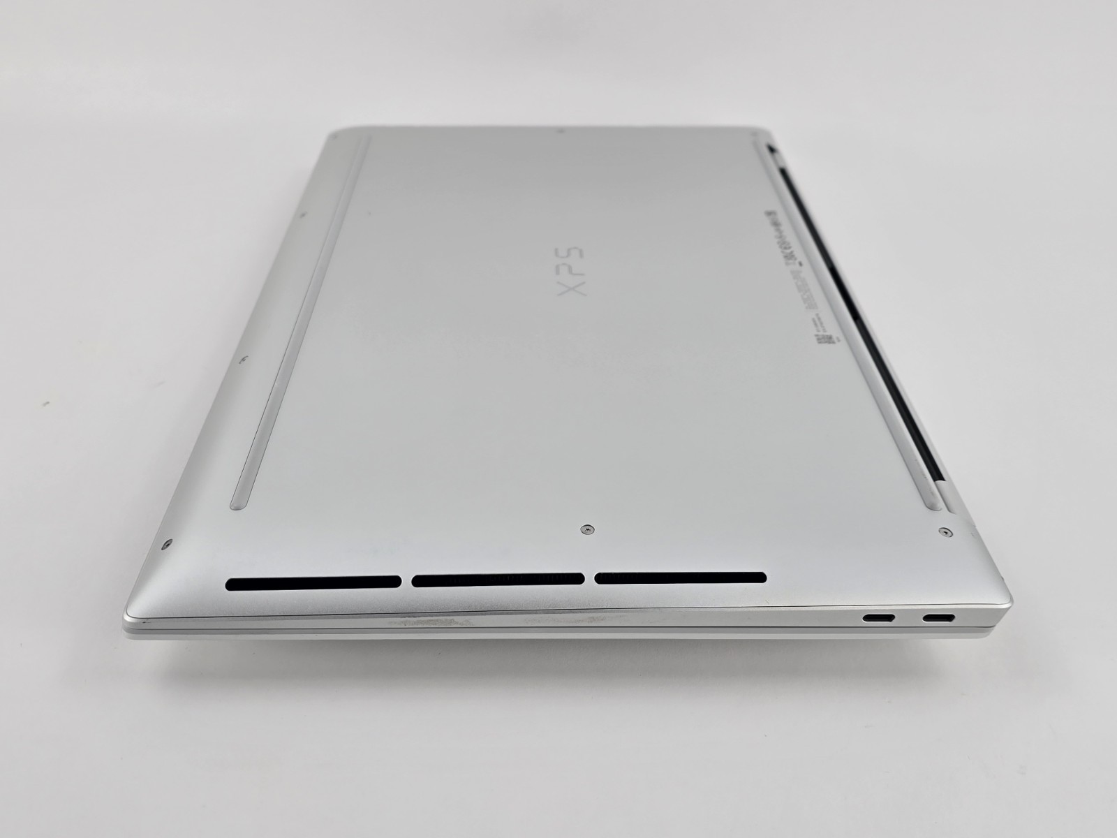 Dell XPS 16 9640 4K OLED TOUCH 2.5 GHz Ultra 9 185H 32GB 1TB SSD RTX 4060 – Good