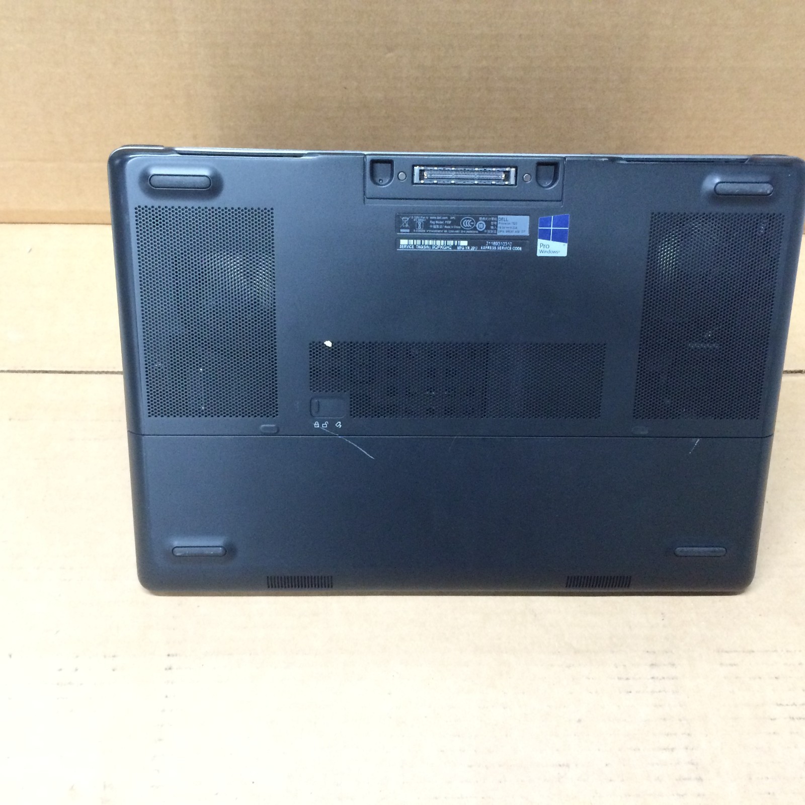 DELL Precision 7520 15.6″ Four CORE i7-7700HQ 2.80 GHz 16 GB 256 SSD