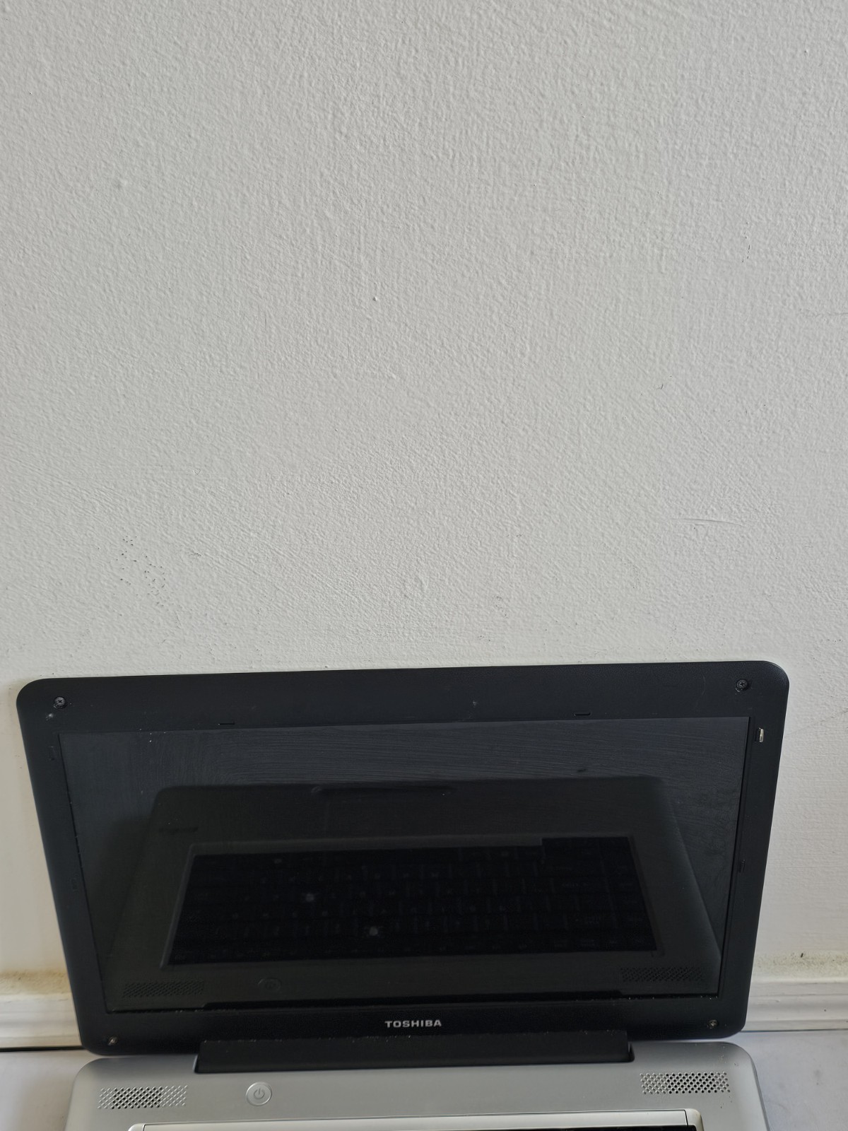 Toshiba Satellite L455-S5975 Laptop – Intel Celeron 900 – Parts/Repair – READ