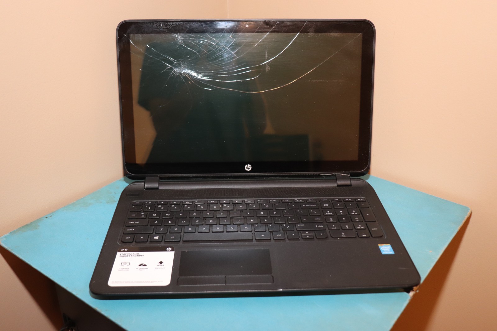 HP 15-F024WM Intel Pentium N3530 2.16GHz 4GB