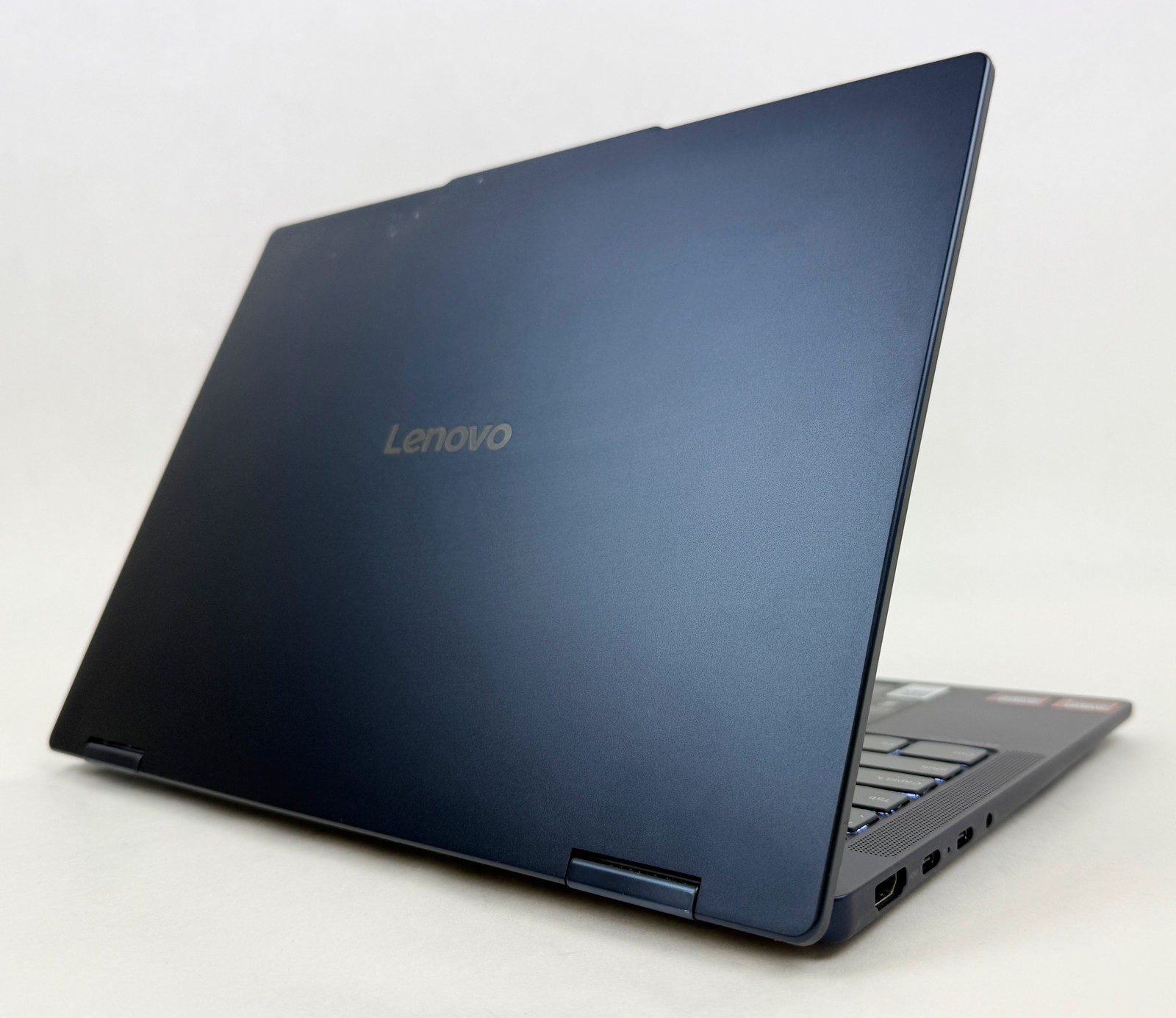 Lenovo Ideapad 5 14AKP10 14″ FHD Touch Ryzen AI7-350 16GB 1TB W11H 2in1 scratchs