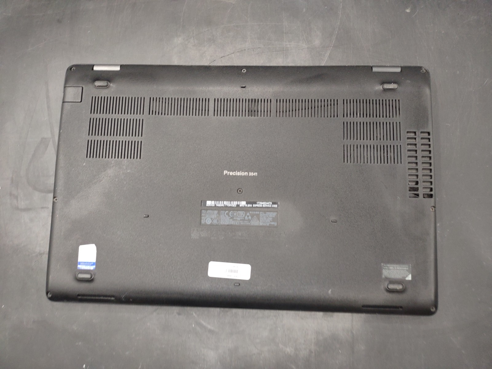 Dell Precision 3541 i7 9850H @ 2.60GHz 32GB RAM 512GB NVME NO OS