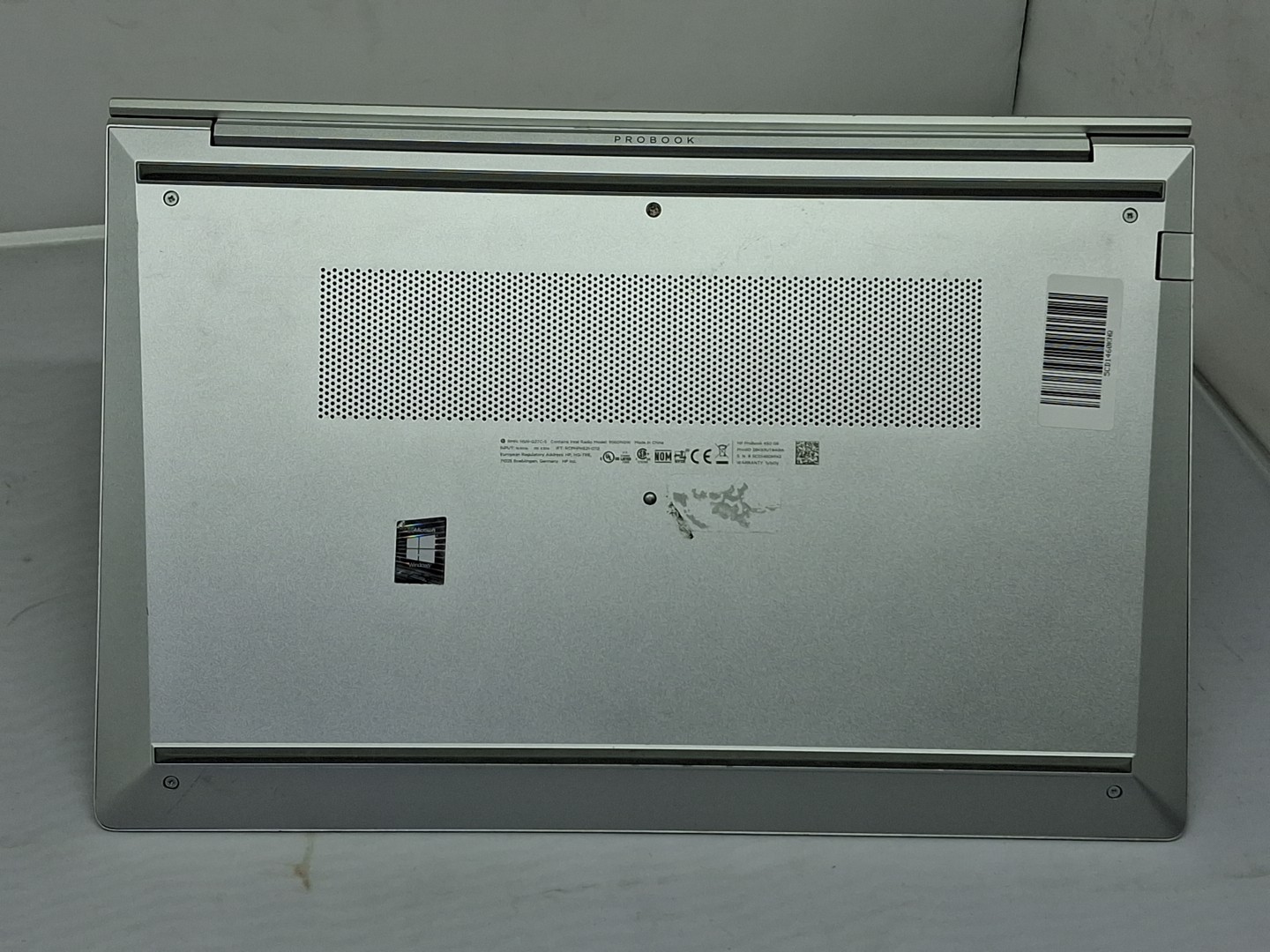 HP ProBook 450 G8 15.6″ – i5-1135G7, 8GB, 256GB – Windows 11