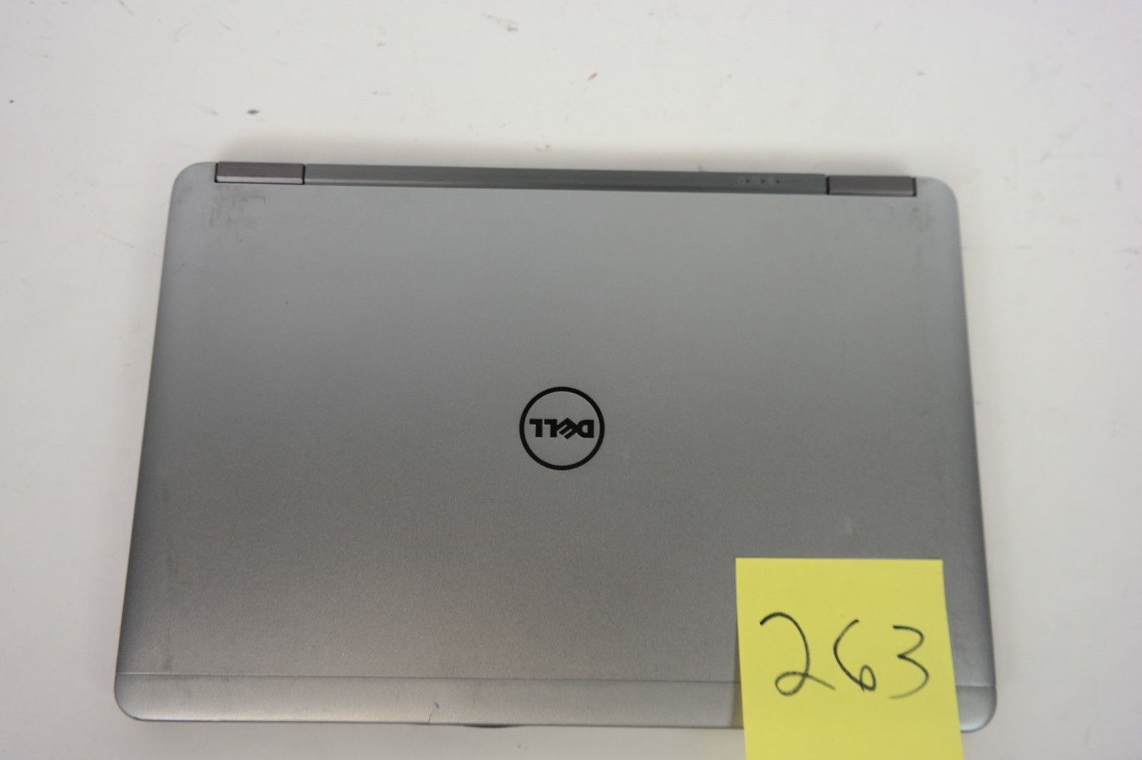 Dell Latitude E7240- intel i5 – 4GB RAM – No HDD – Boots to bios