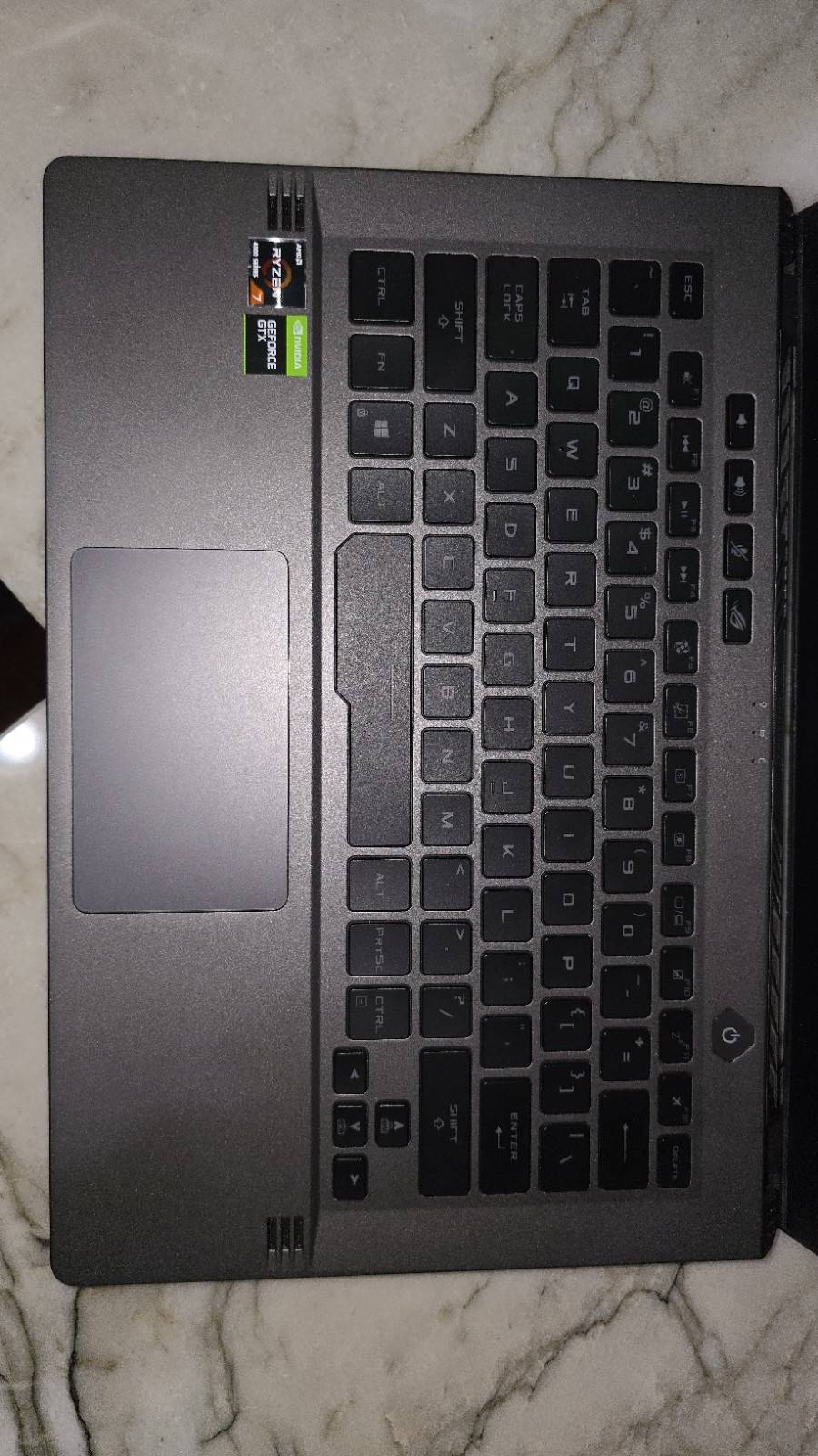 ASUS ROG Zephyrus G14 16 GB, 512GB NVIDIA GeForce GTX 1650 10/10 Condition