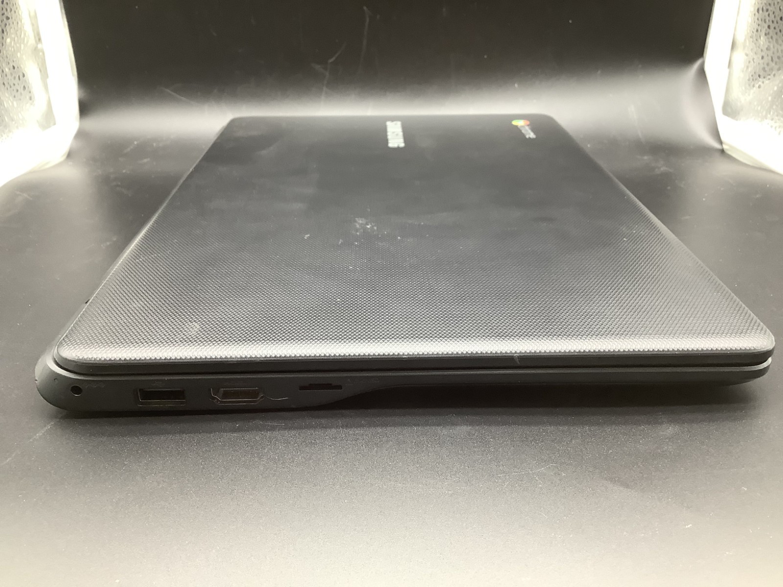 Samsung Chromebook XE500C13 Laptop 11.6″ N3060 @ 1.6GHz 16GB SSD 4GB RAM