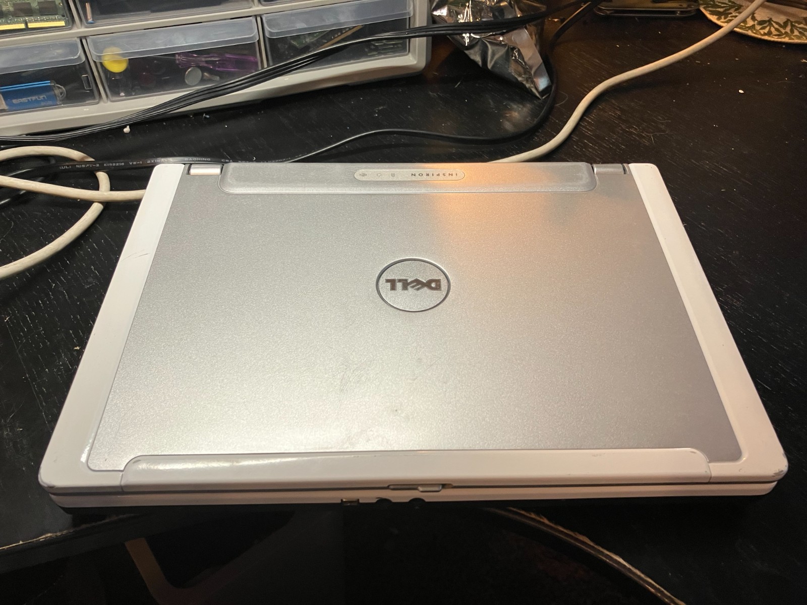 Dell Inspiron 700m 12.1″ Laptop Pentium M 1.6GHz 1GB RAM 32GB SSD Wifi Win XP