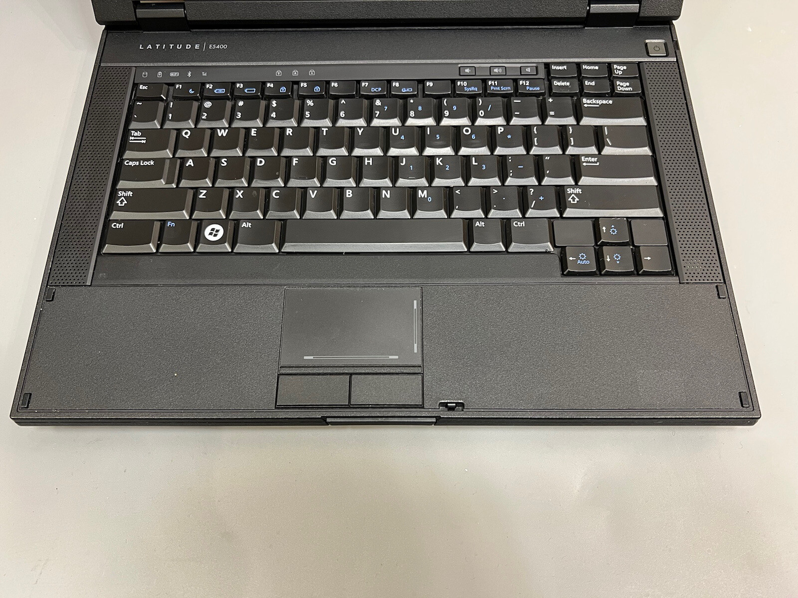 Dell Latitude E5400 14″ Core 2 Duo 2.0Ghz 3GB RAM 160GB HDD WIFI WIN 10