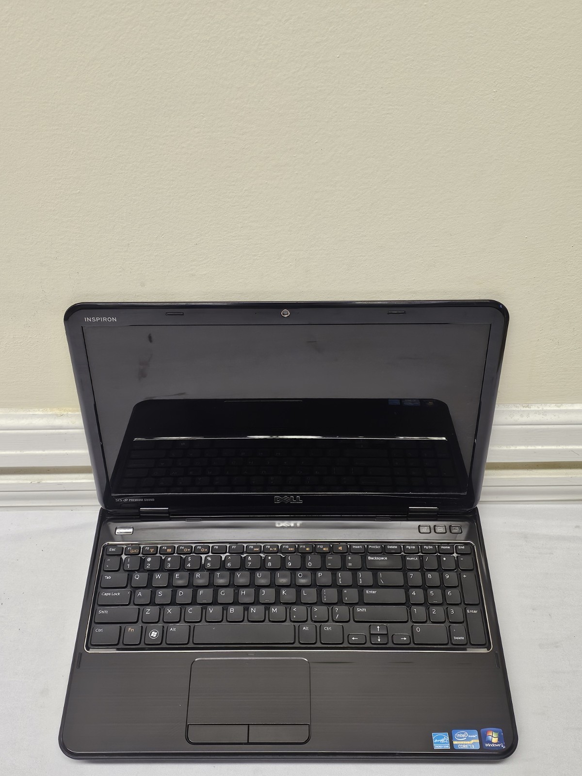 Dell Inspiron N5110 Laptop – i3-2310m – 4GB RAM – 640GB HDD – BAD BATT – Win 10