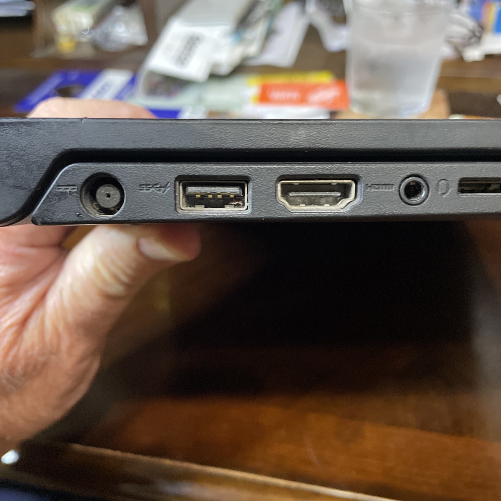 FREE SHIPPING Dell Chromebook 11 4GB RAM 16GB SSD p22t INCLUDES CHARGER
