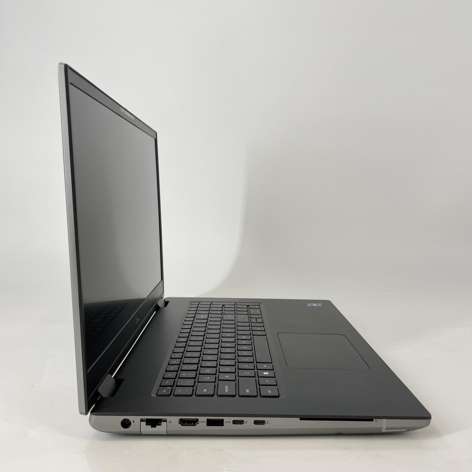 Dell Precision 7780 17.3 Gray FHD 2.2 GHz i9-13950HX 64GB 512GB SSD RTX 4000 Ada