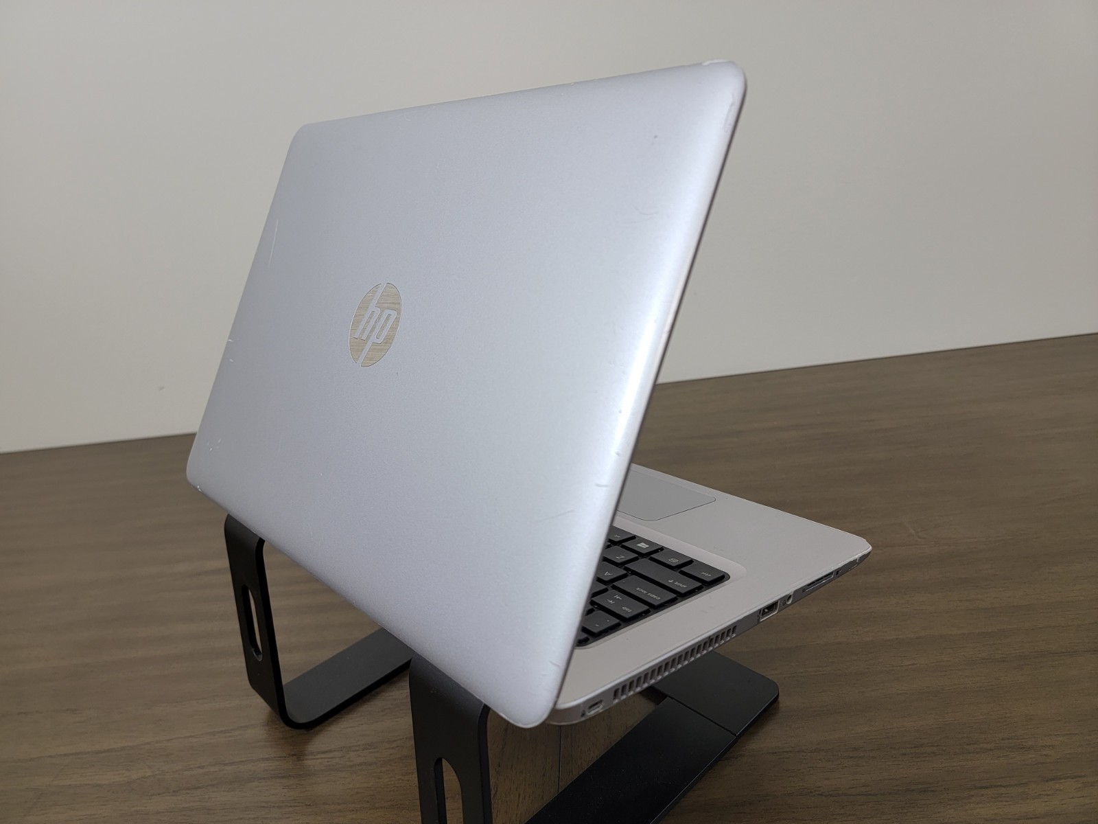 GOOD – HP ProBook 440 G4 Core i5-7200U @ 2.50 GHz 8 GB Ram 256GB SSD Win 10 Pro