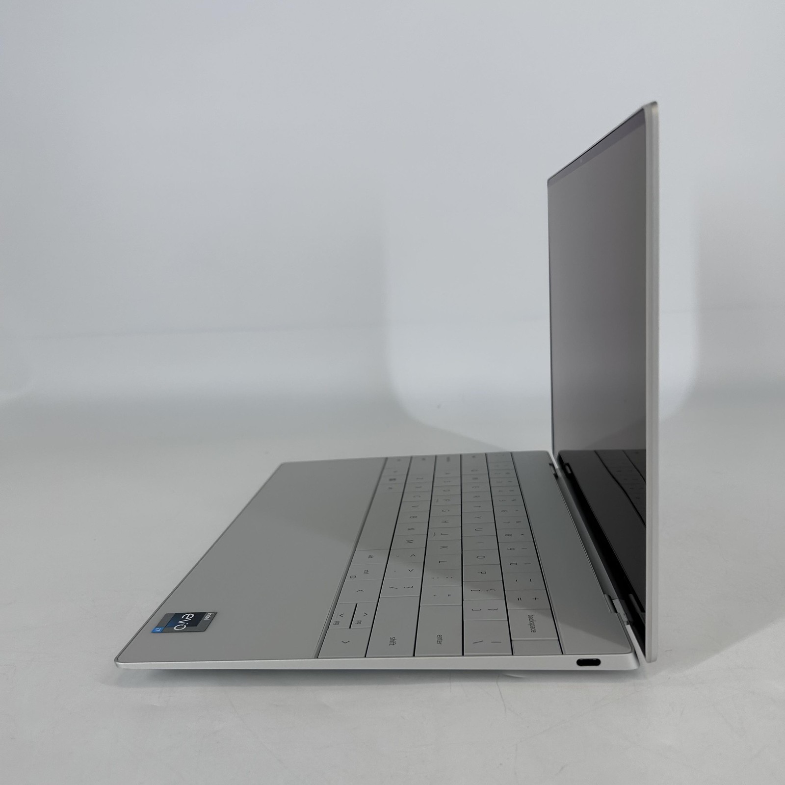 Dell XPS 13 Plus 9320 3.5K TOUCH 1.8 GHz i7-1280P 16GB 512GB SSD Good