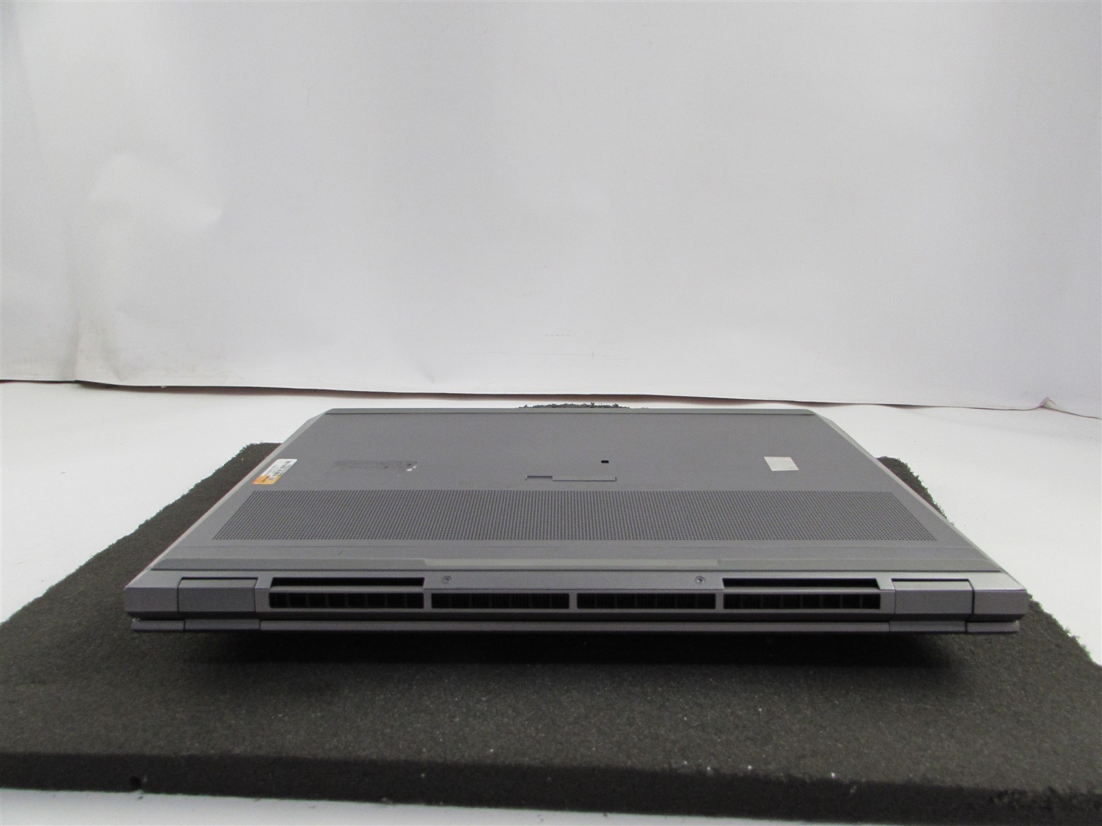 HP ZBOOK FURY 17 (G7) I7-10850H 512GB SSD 32GB RAM NVIDIA QUADRO RTX4000 WIN 11