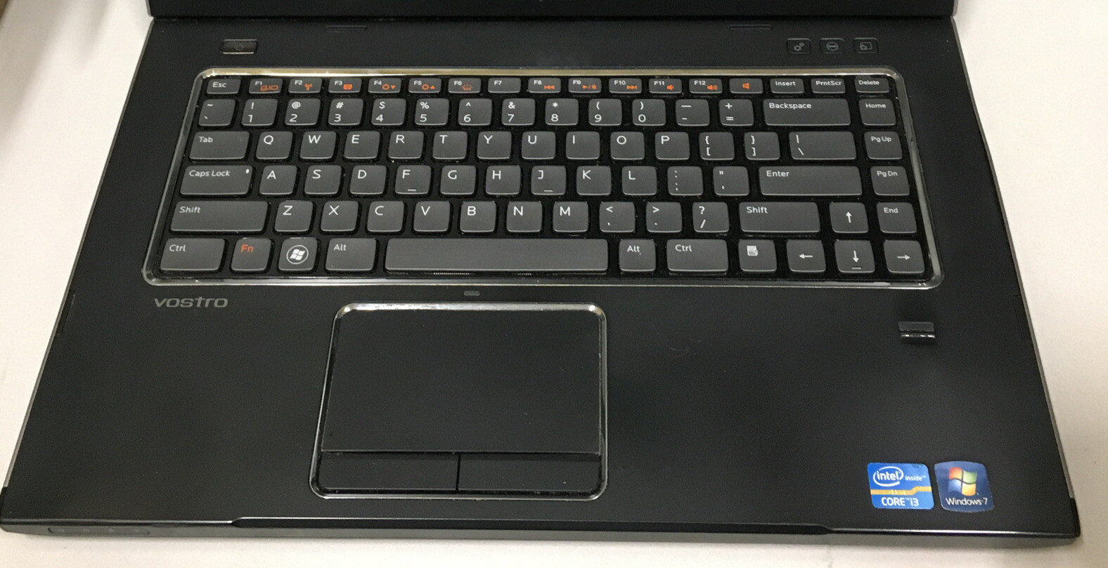 DELL VOSTRO 3550 Laptop w/ Intel Core i3-2350M 2.30 GHZ + 4GB | No HD/OS