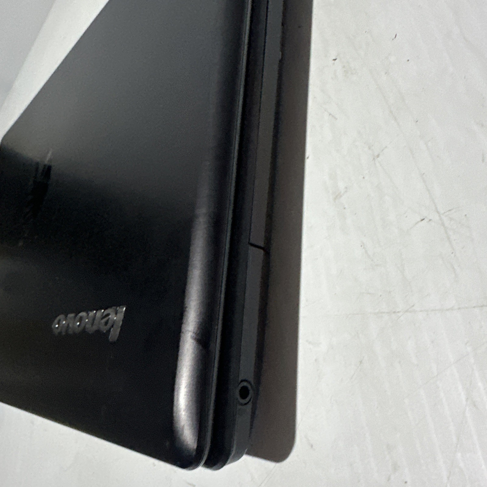 Lenovo G580 15″ Laptop Intel Celeron B830 4gb Ram 120gb SSD Windows 10 H No P/S