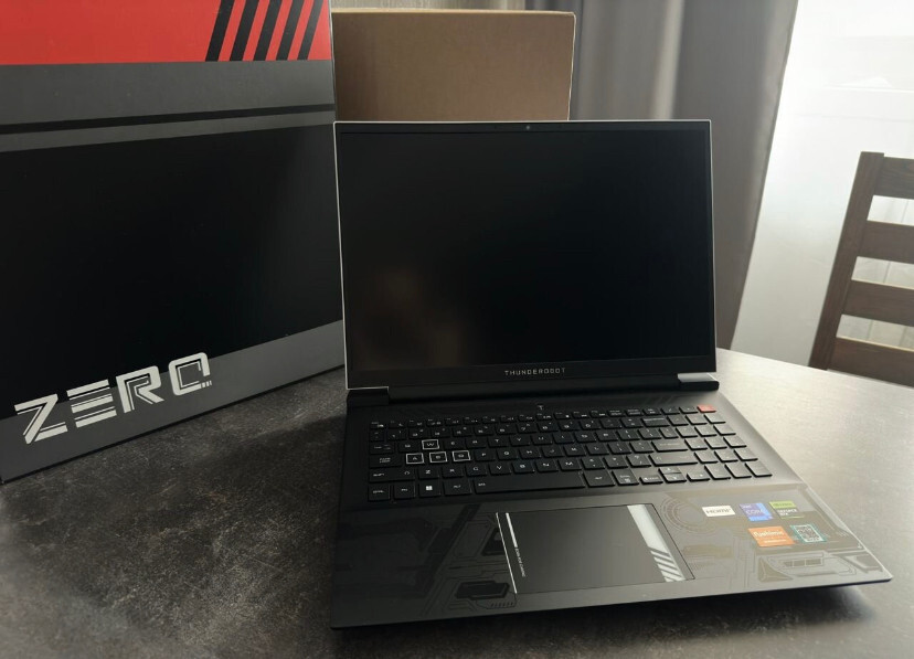 Thunderobot Zero 16″ 911 GeForce RTX 4080, Intel i9 13900HX, RAM 32Gb, SSD 1Tb
