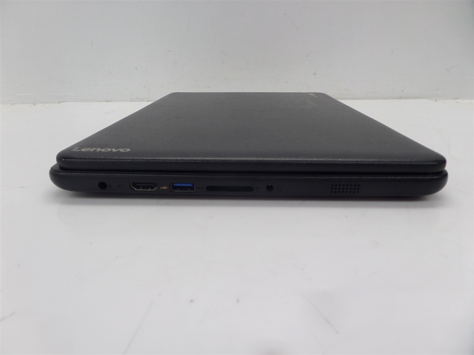 Lenovo N42-20 80US 14″ Chromebook 16GB SSD 80US0000US – Scratched Cover