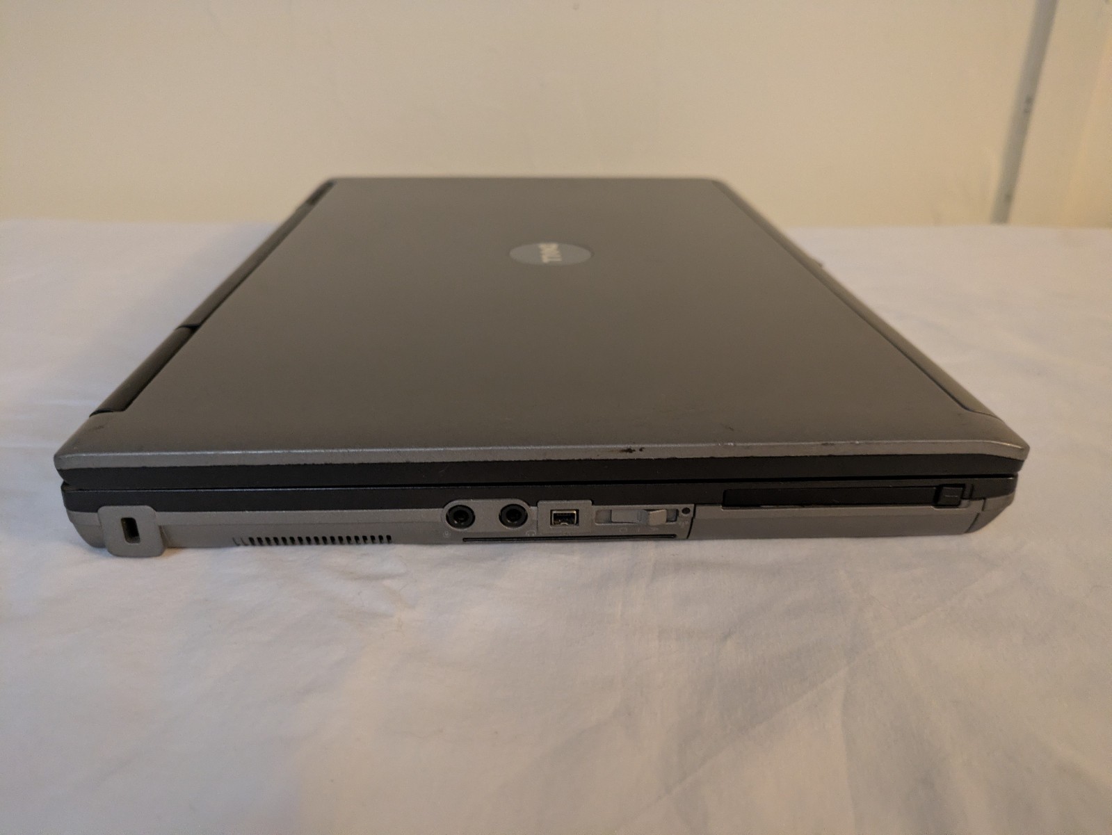 Dell Latitude D630 Laptop 14″ Intel C2D 2.0GHz 4GB RAM 160GB HDD Windows XP 💻