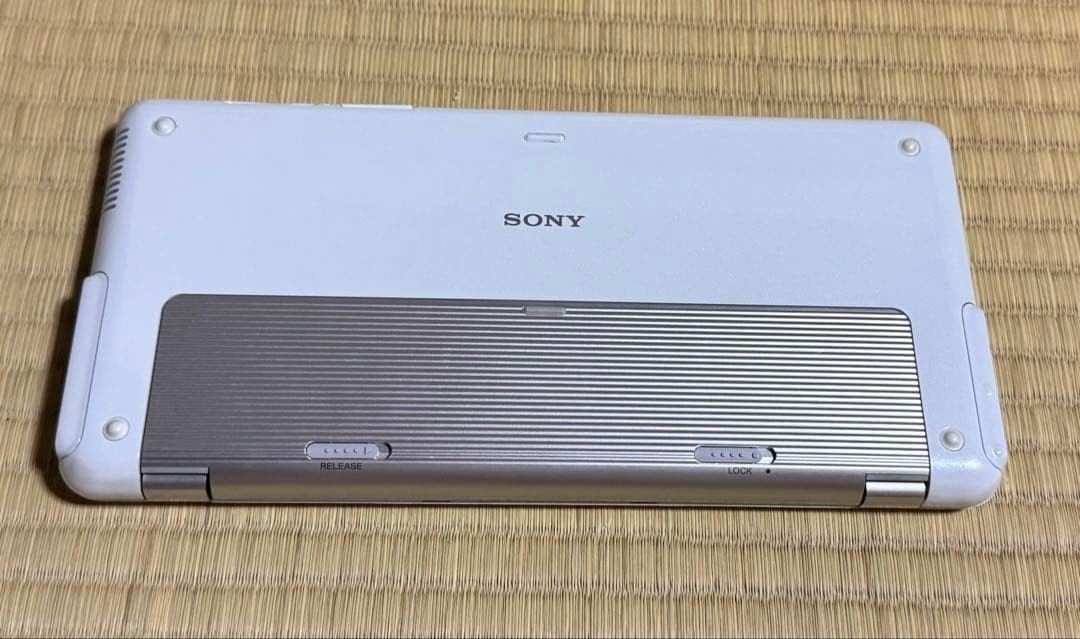 SONY VAIO P VGN-P70H/W Atom Z520 2GB HDD 60GB 8″ Win Vista Ultra Portable